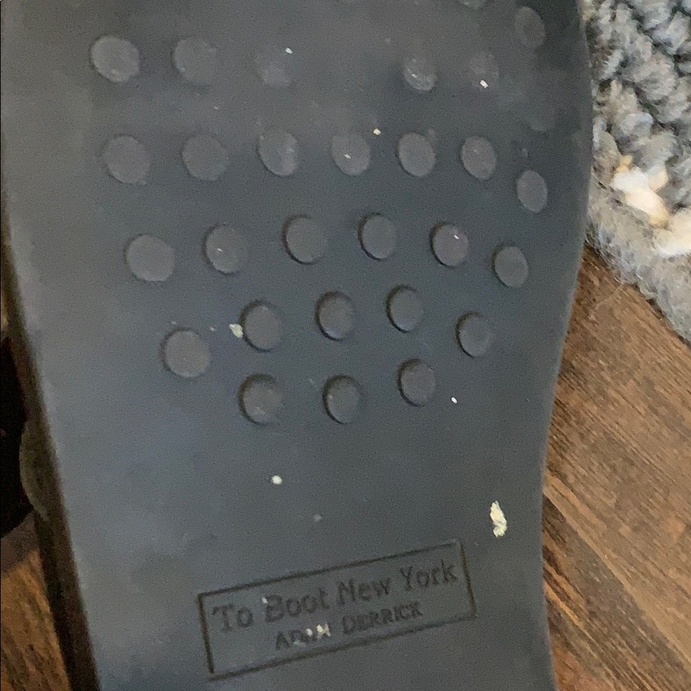 To Boot Sandal - Picture 7 of 8
